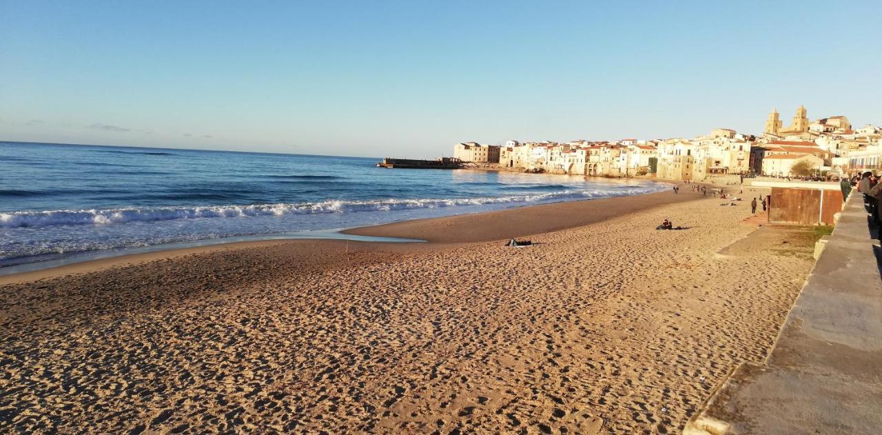 Familyholidays La Finestra Di Fronte تْشيفالو المظهر الخارجي الصورة